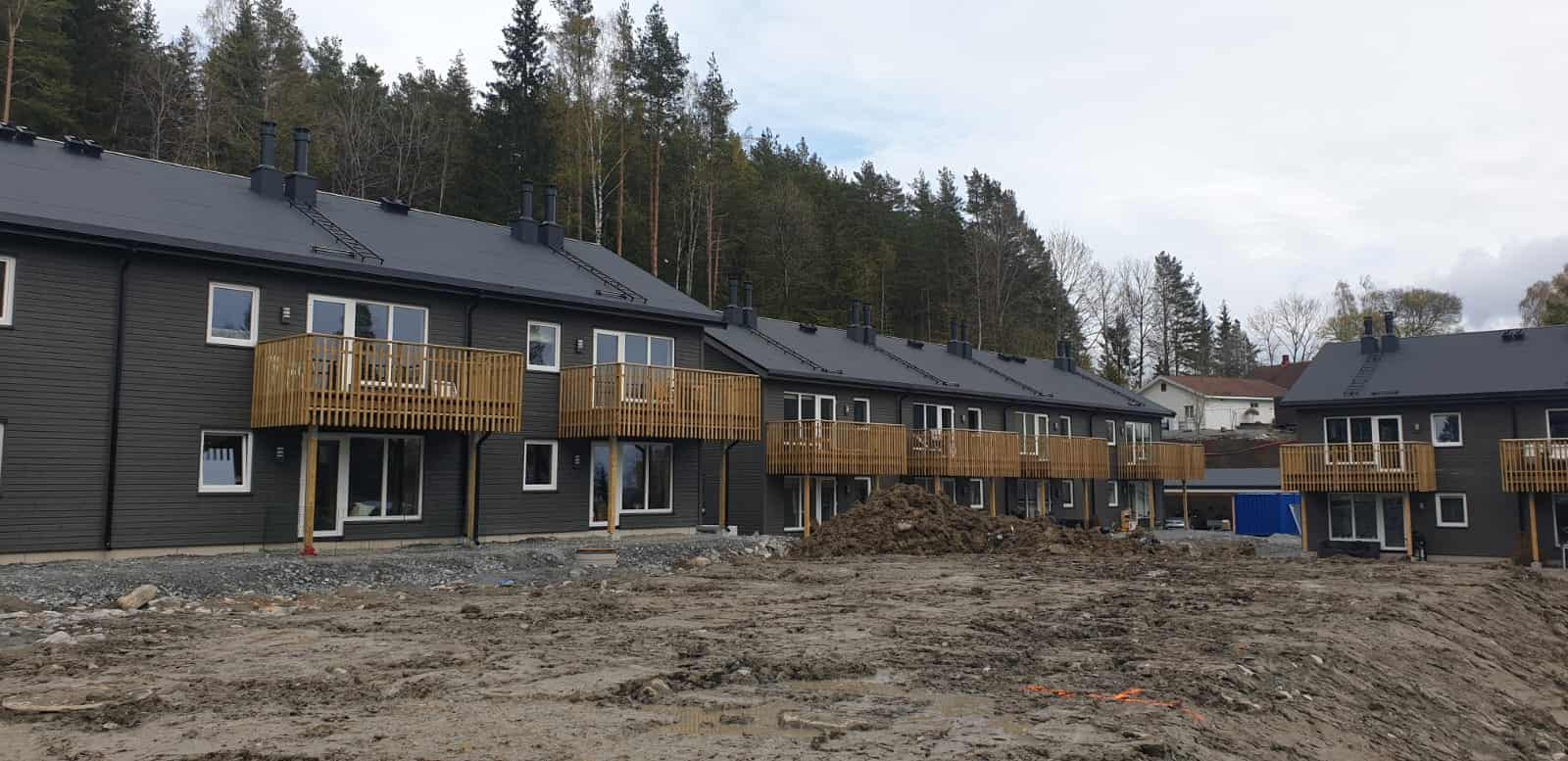 4 two-story apartment buildings in Norway