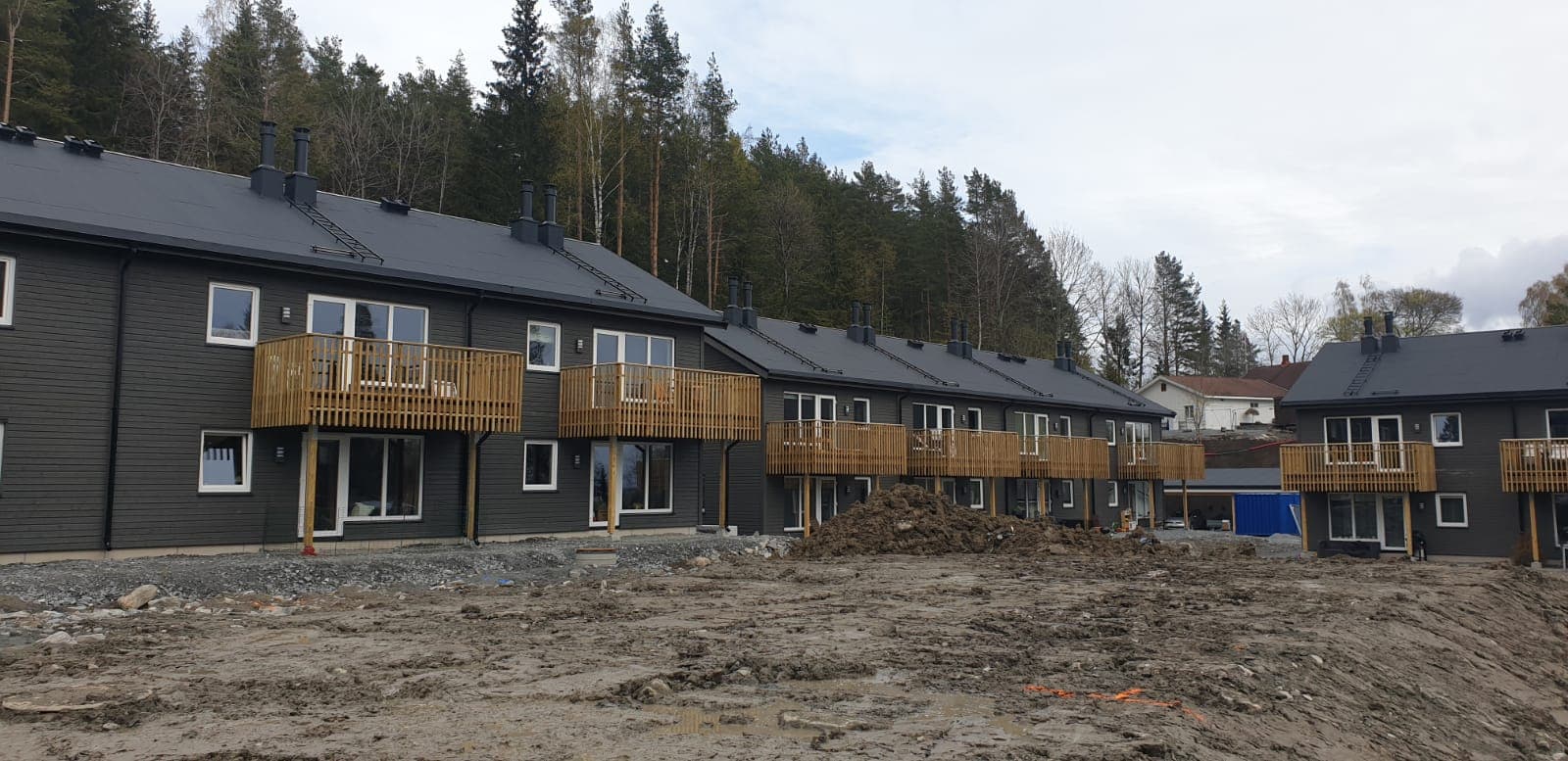 4 two-story apartment buildings in Norway image 1