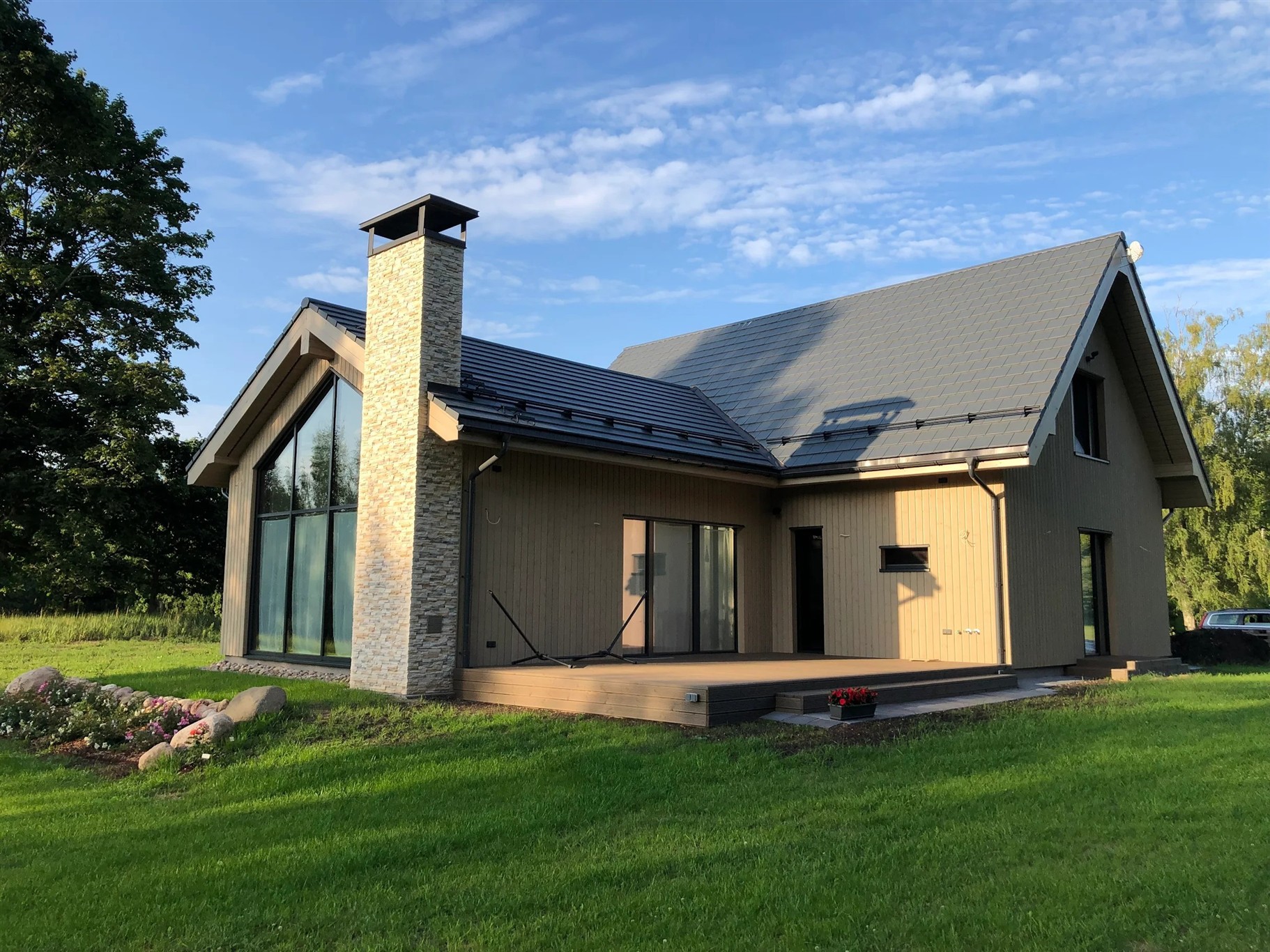 Film-free prefabricated timber frame house